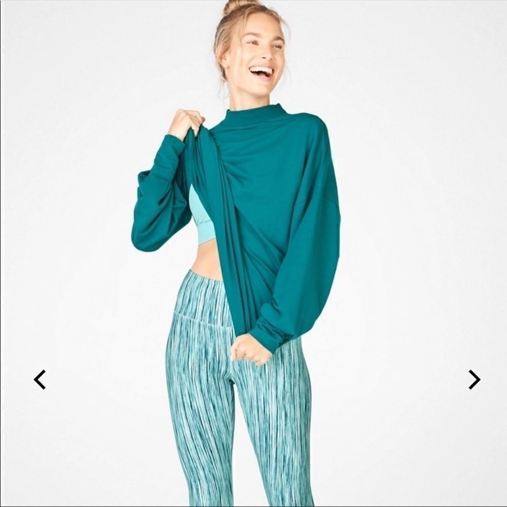 Fabletics Mock Neck Jody Pullover NWOT